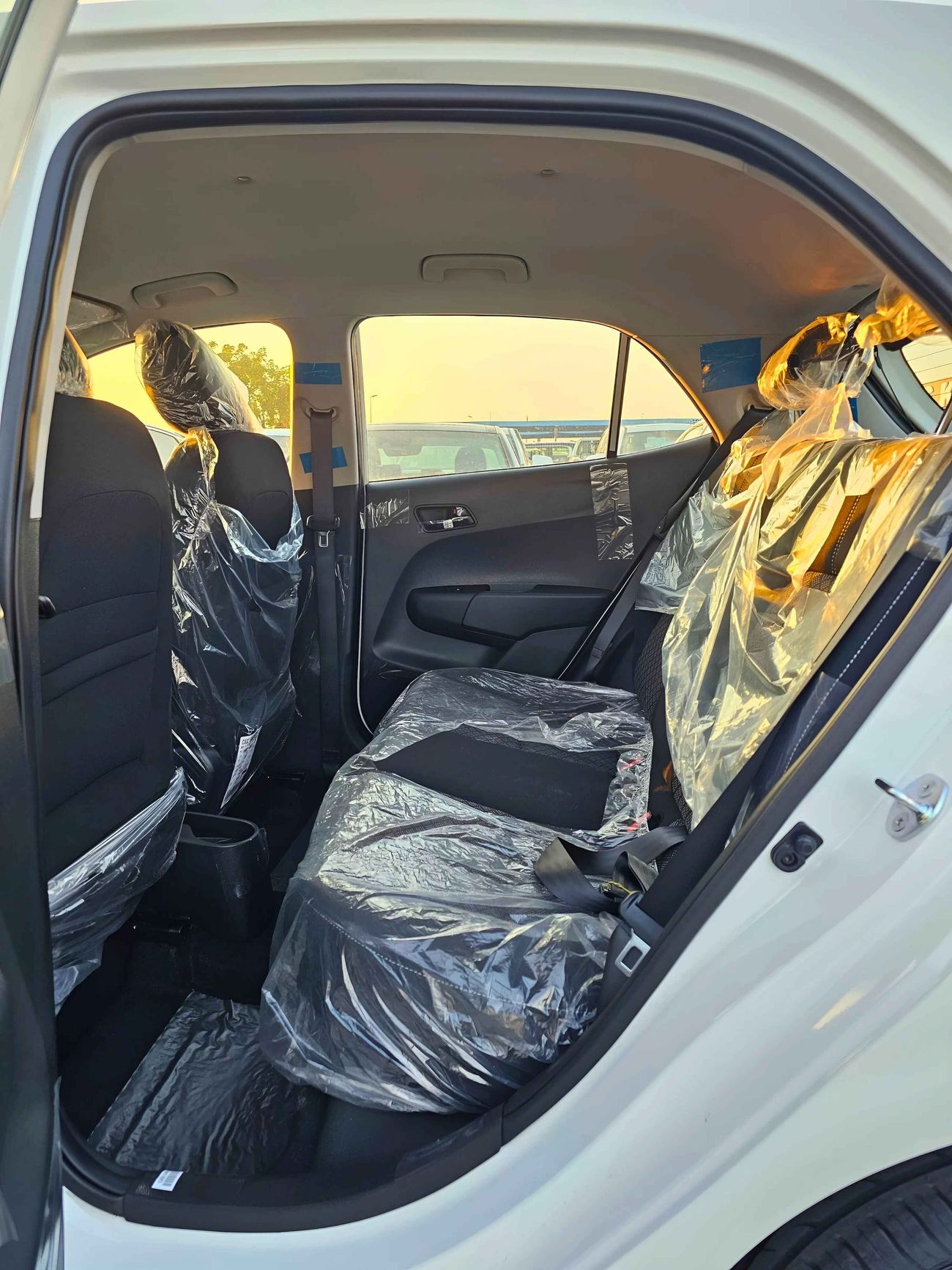 Kia Picanto GL / 1.2L V4 PETROL / A/T / DVD+CAMERA / 2024 MY