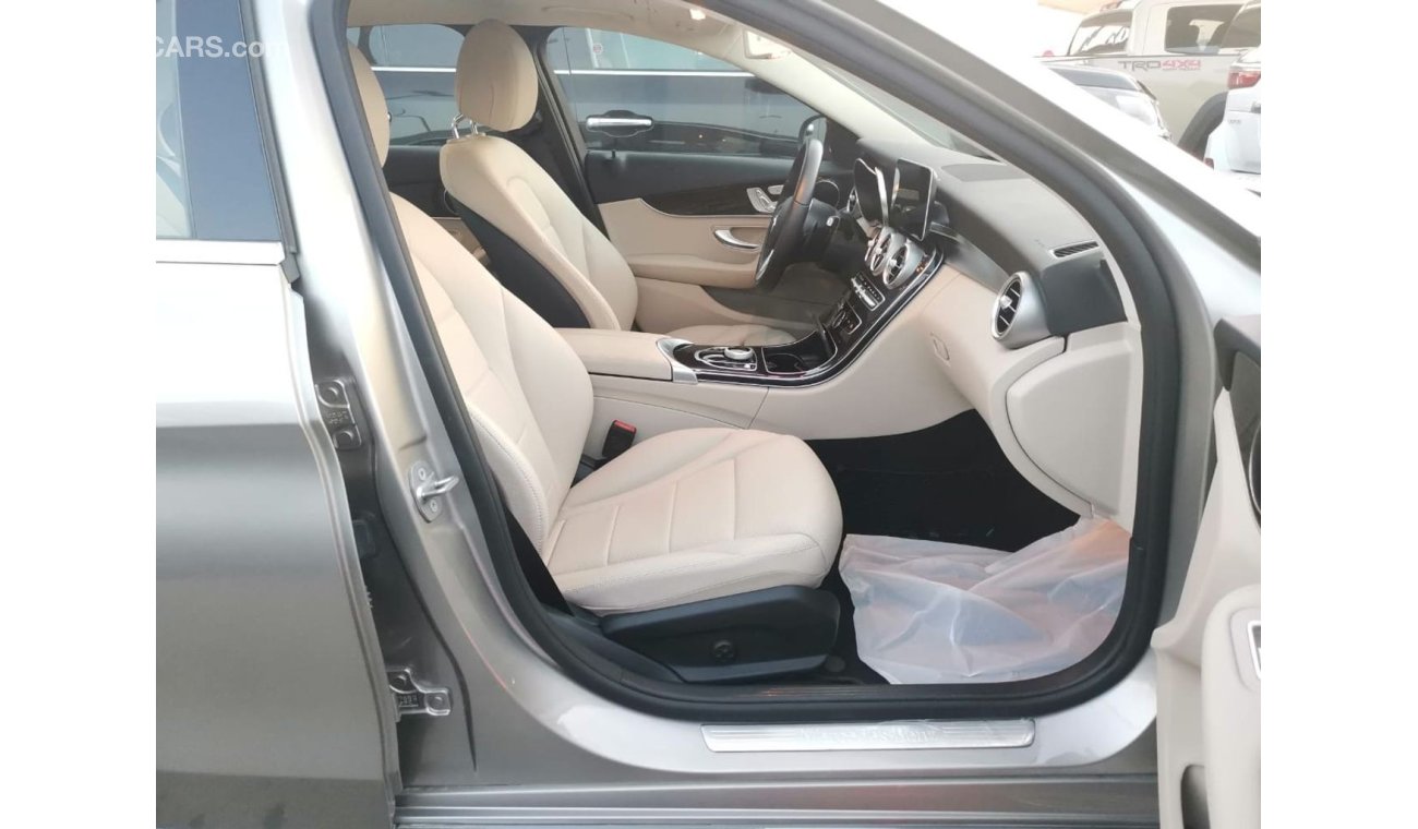 مرسيدس بنز C 300 4-MATIC / CLEAN CAR / WITH WARRANTY