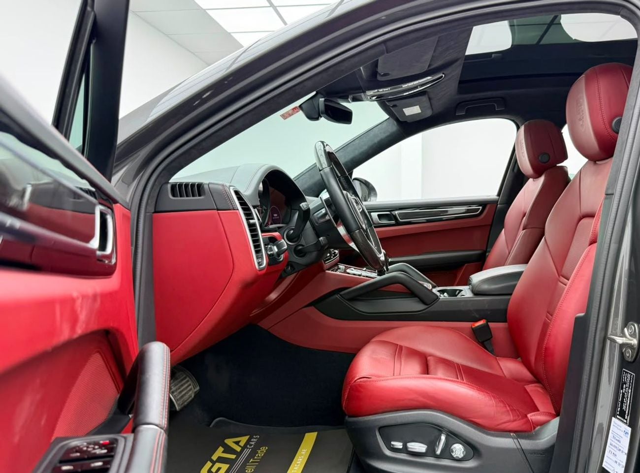 بورش كايان GTS