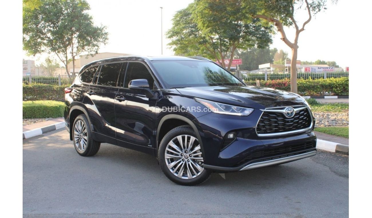 Used Toyota Highlander HYBRID PLATINUM 2023 for sale in Dubai - 690113