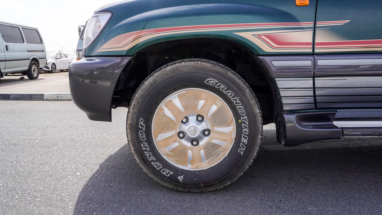 Toyota Land Cruiser GXR 4.5 L V6