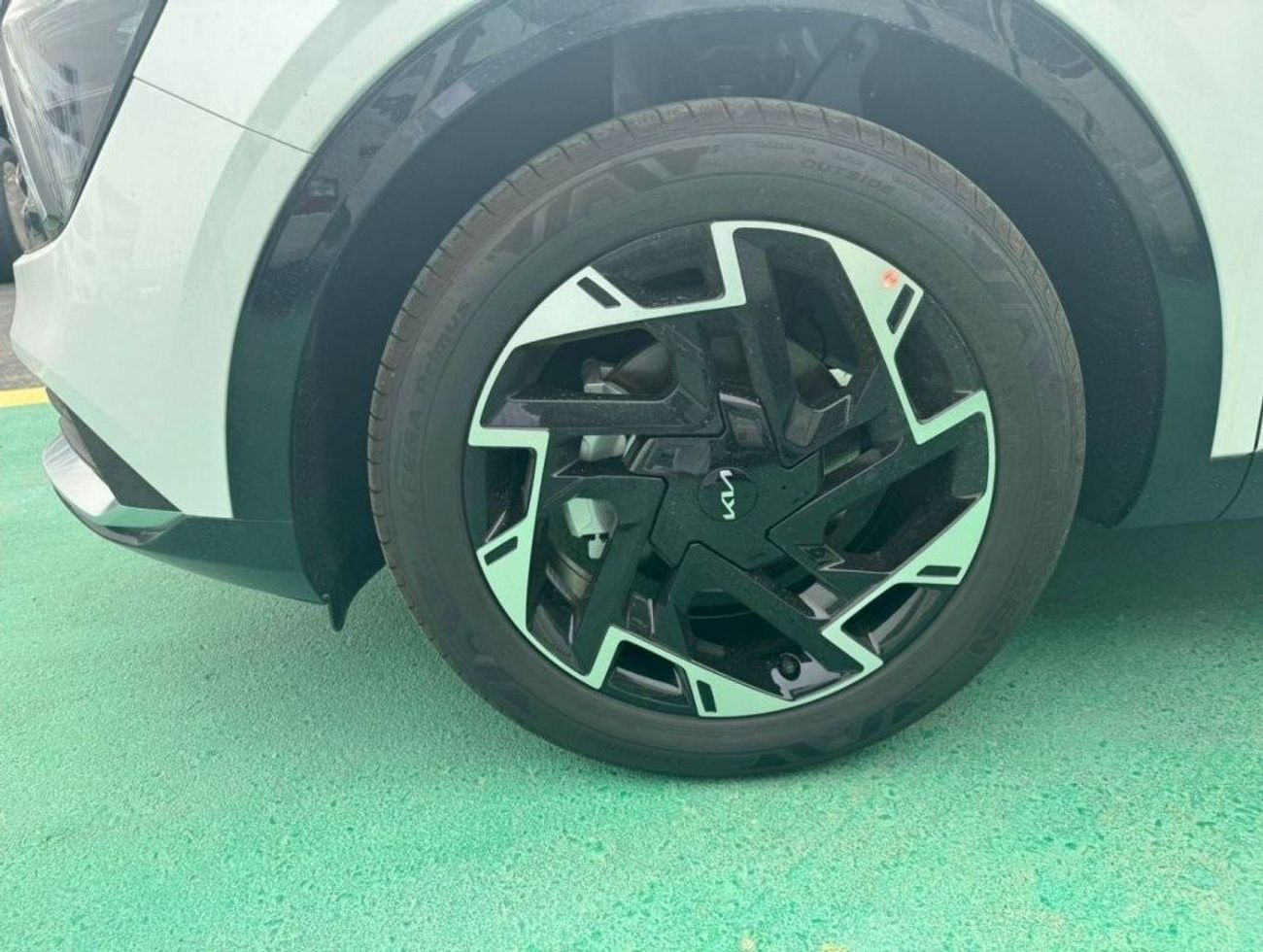 كيا سبورتيج 1.6L TURBO PETROL FULL OPTION 2024 GCC