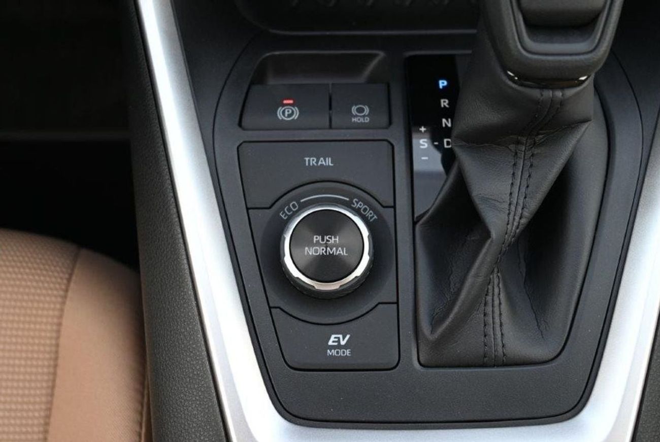 تويوتا راف ٤ 2025 TOYOA RAV4 LE HYBRID 2.5L AWD AT