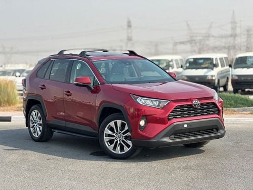 Toyota RAV4 XLE premium | sunroof | leather seats | push start full option