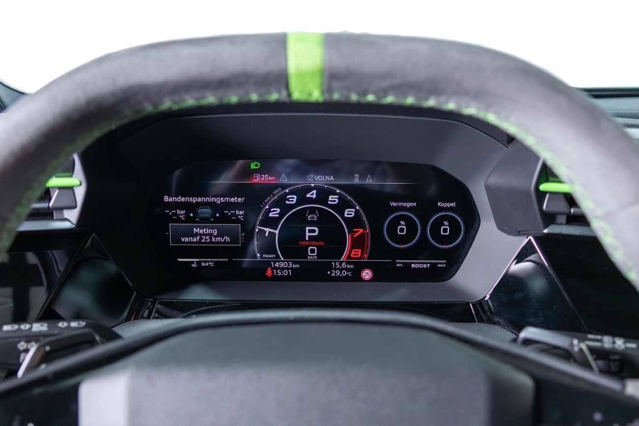 أودي RS3 TFSI quattro 2.5L Sportback