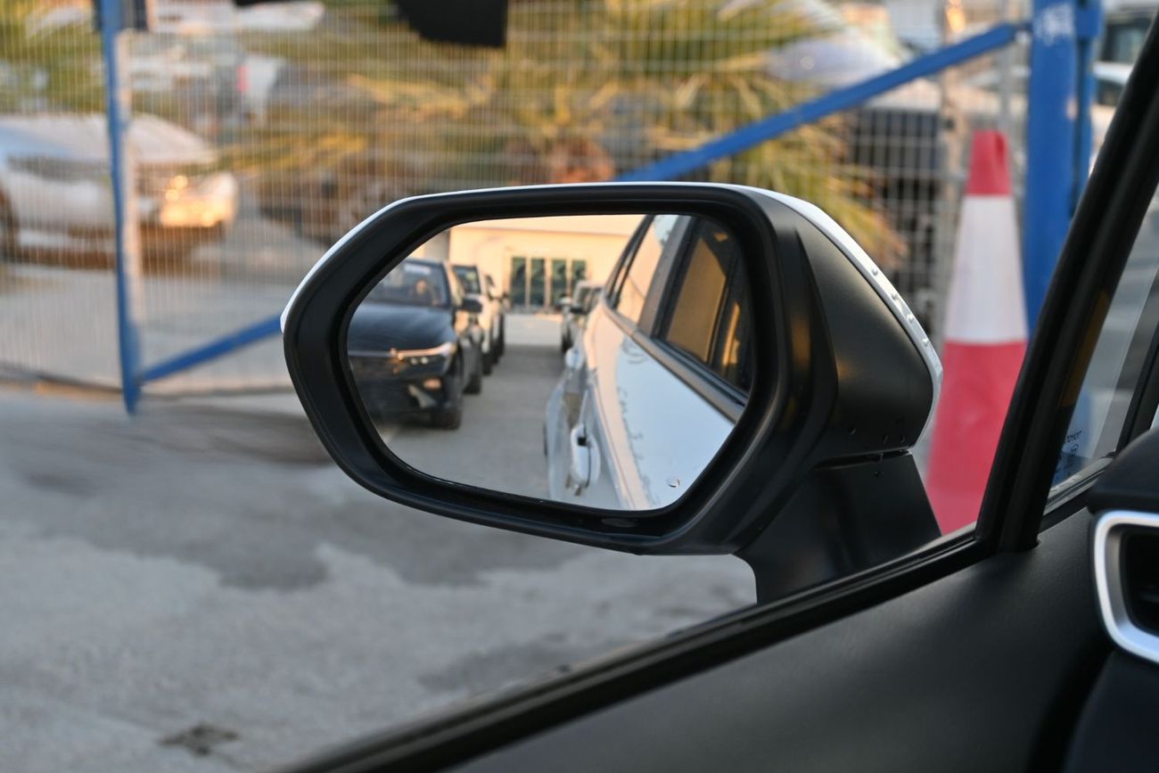 تويوتا ليفين Toyota Levin Luxury 1.8L Hybrid, FWD Model 2025