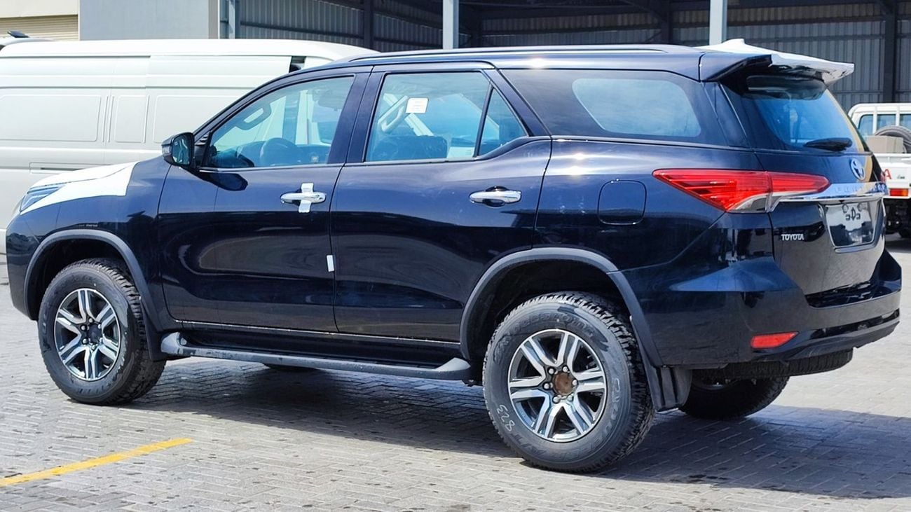 تويوتا فورتونر Toyota Fortuner || 2.7L V4 Petrol || Climate Control || Only for Africa Special Price
