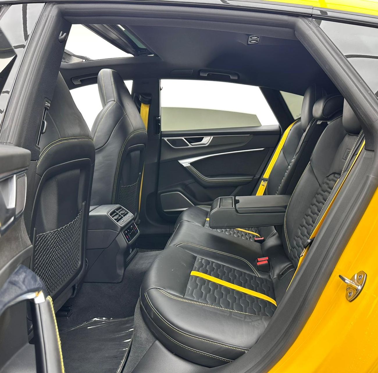 Audi RS7 TFSI quattro 4.0L 2021 Audi RS7 Quattro Sportback S-Tronic, 1 Year Unlimited KM Warranty, Audi Full 