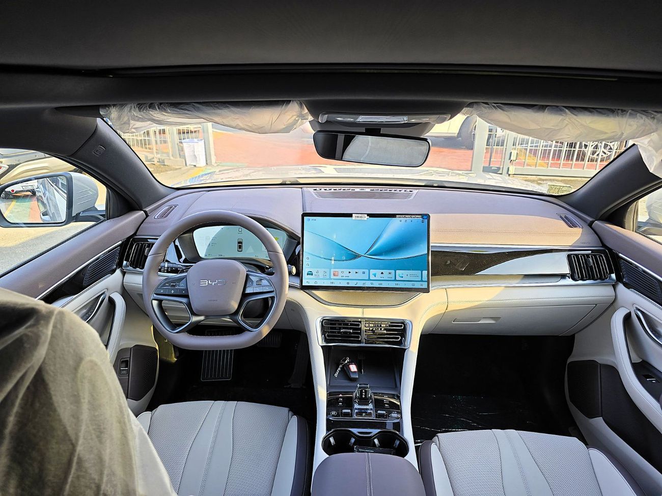 BYD Song Plus BYD Song Plus  EV CHAMPION Smart Drive 520 KM  Cement Grey 2025 Model