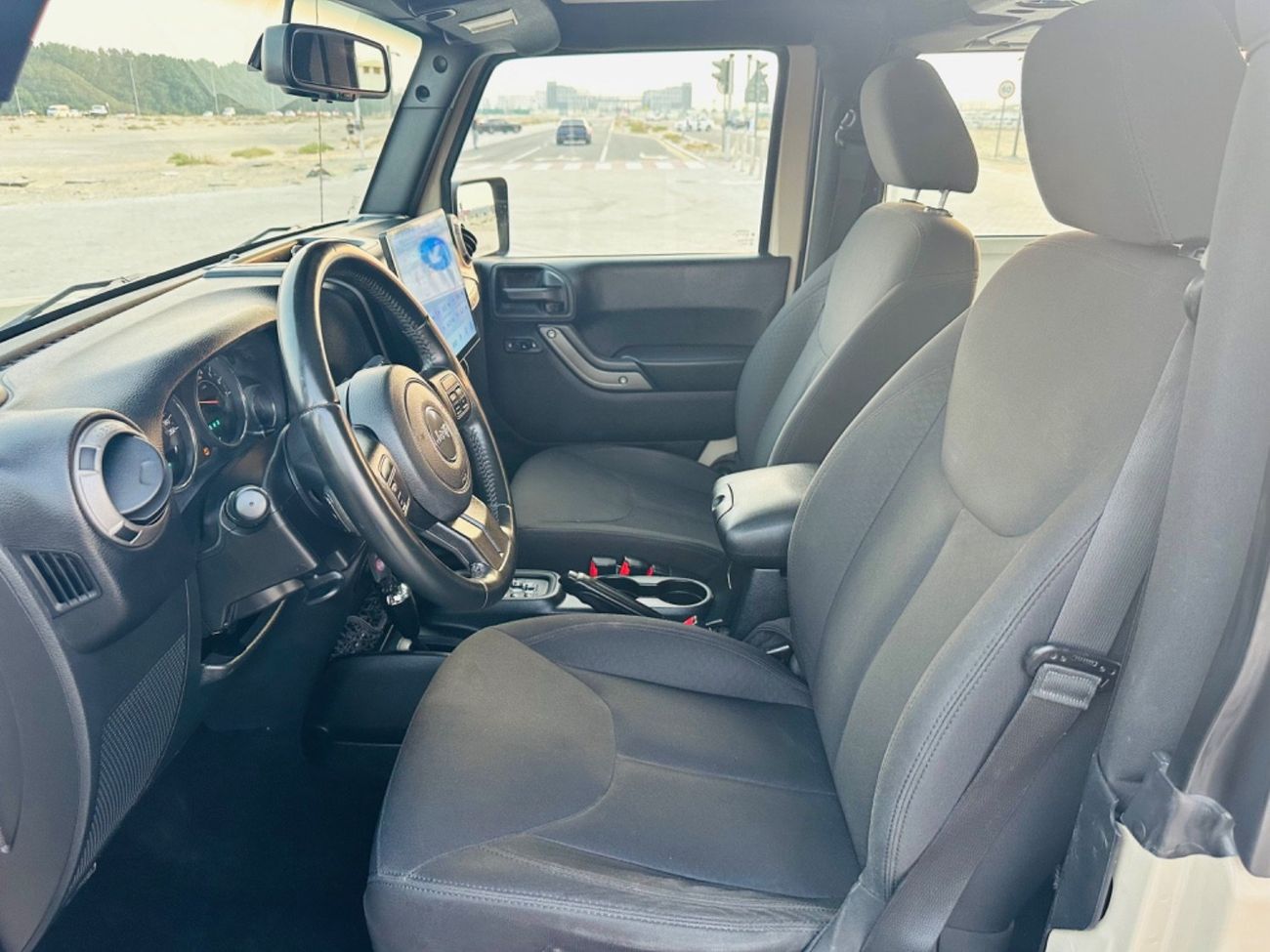 جيب رانجلر موديل 2016 خليجي حاله ممتازه من الداخل والخارج فل مواصفات