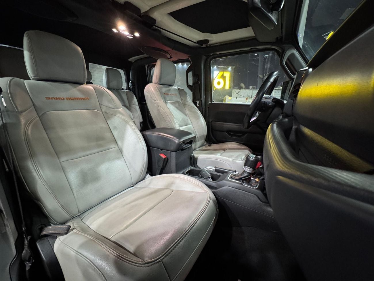 Jeep Gladiator Sand Runner 3.6L