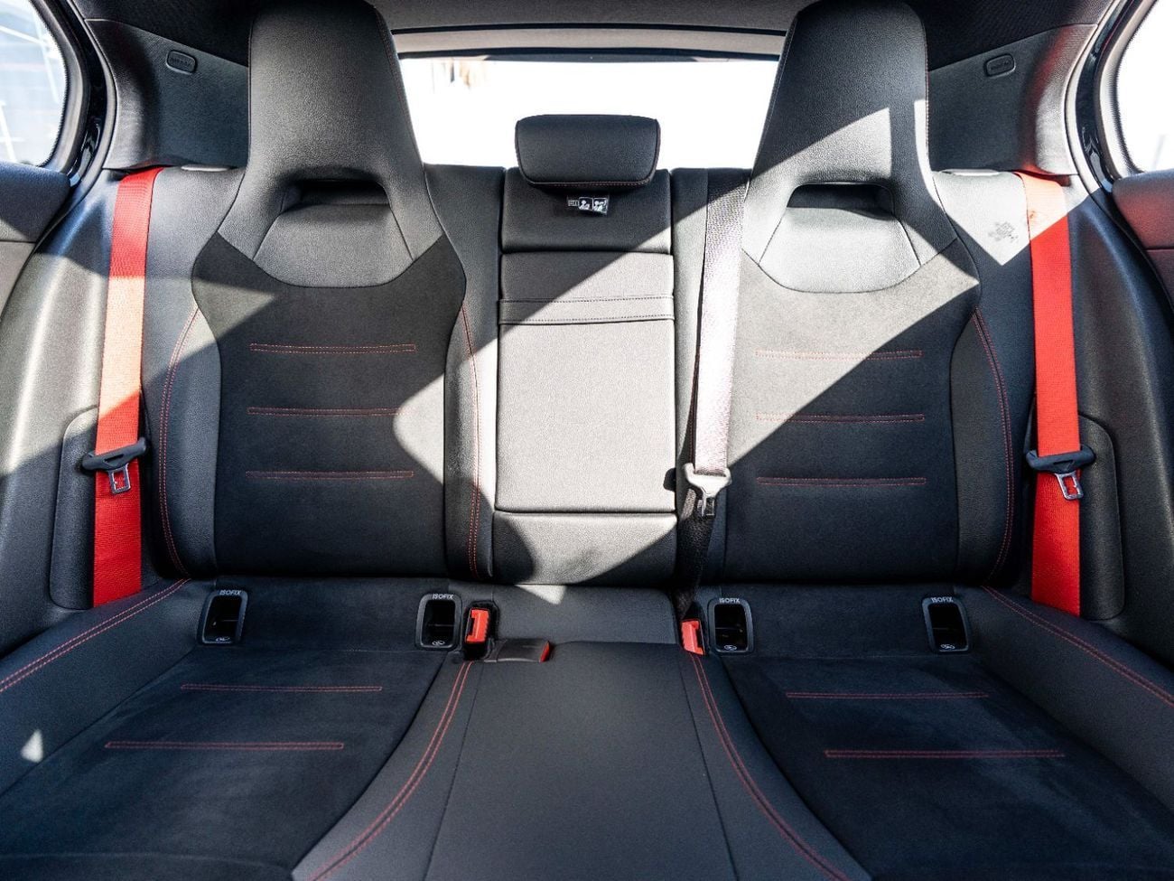 مرسيدس بنز A 35 AMG 4MATIC Hatchback