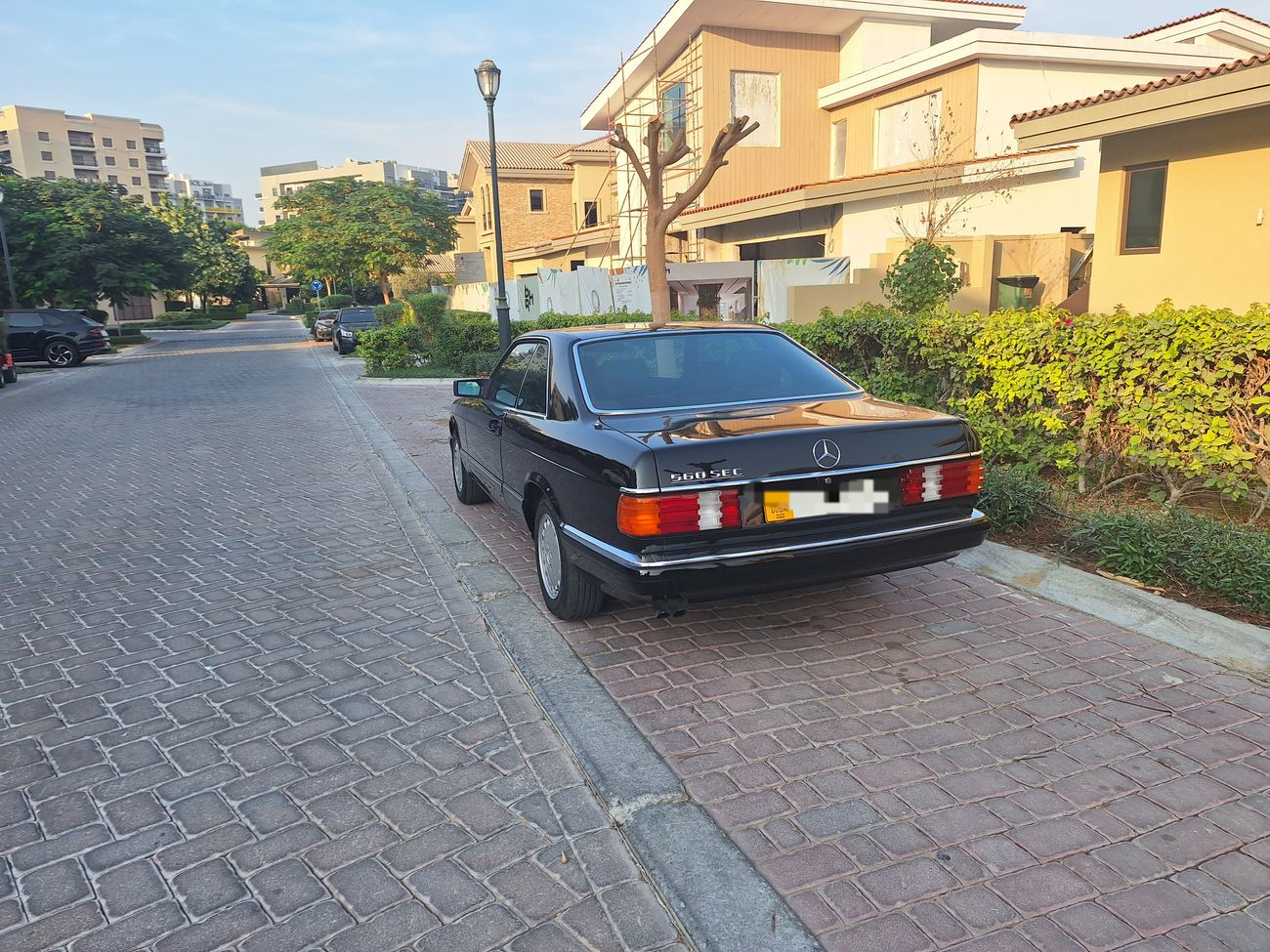 Mercedes-Benz 560 SEC