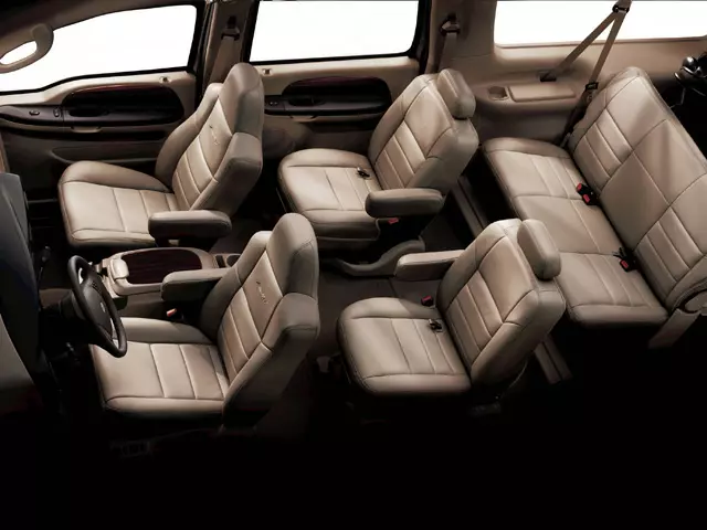 Ford Excursion interior - Seats