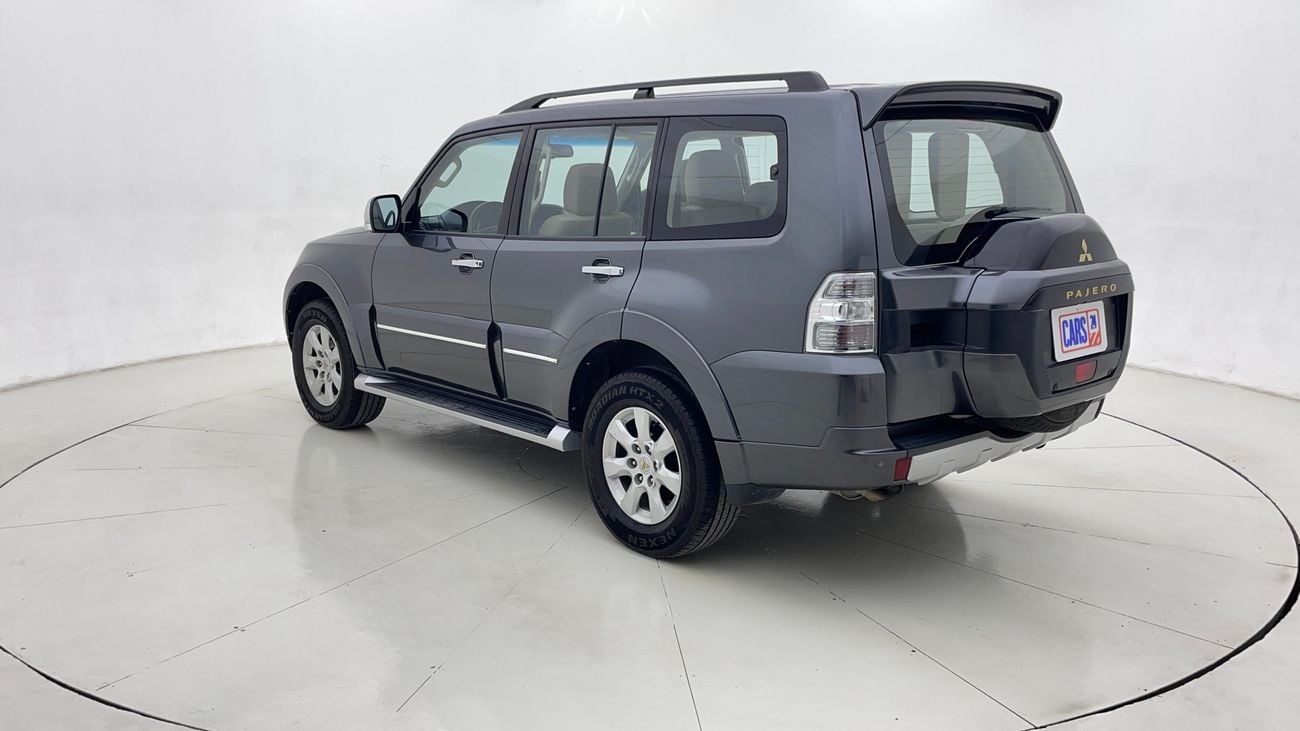 ميتسوبيشي باجيرو 2022 GLS MIDLINE | AED 1100/Month | 0 DP | 30 Day Return | Warranty | Service History