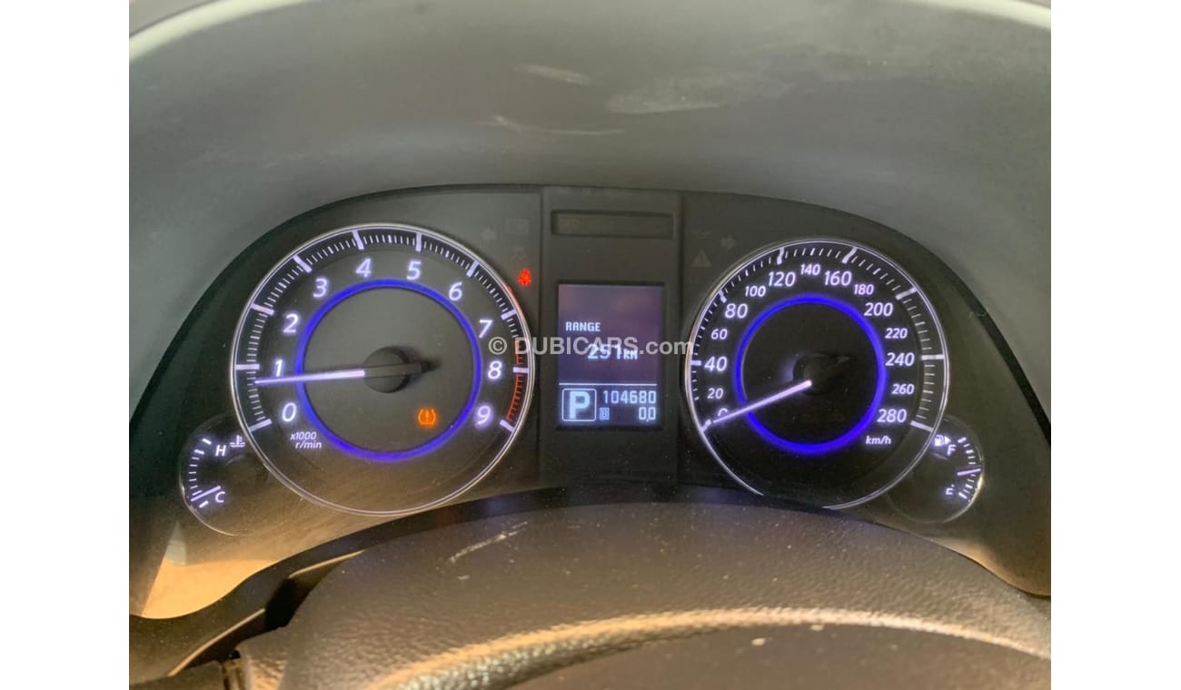 Infiniti FX35 Infiniti FX35 2012 g cc full options