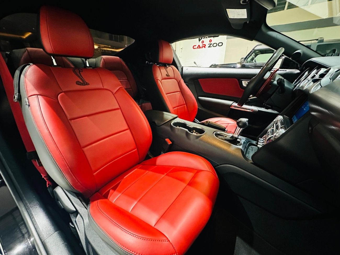 Ford Mustang GT Premium 5.0L V8