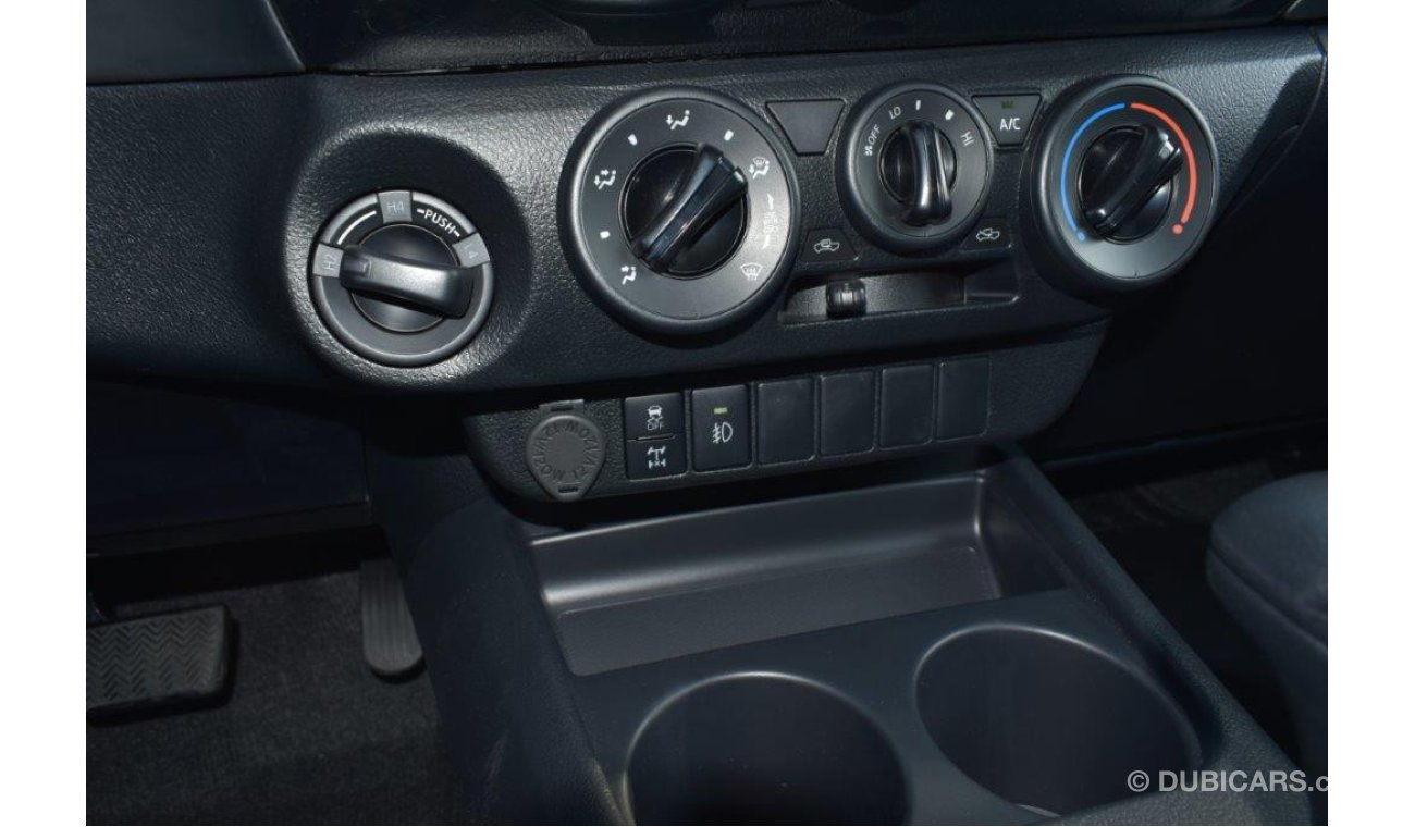 تويوتا هيلوكس DOUBLE CAB PICKUP DLX 2.4L DIESEL 4WD AUTOMATIC WITH ADVENTURE BODY KIT