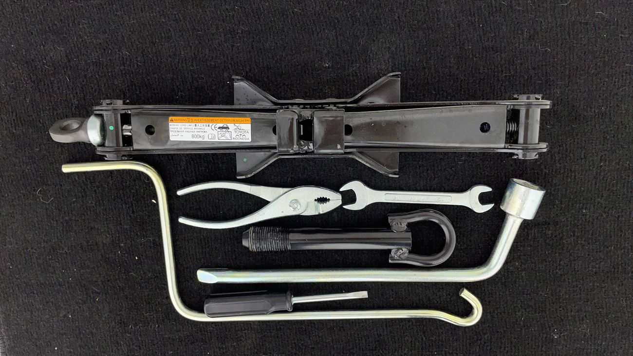 تويوتا يارس SE 1.5 | بدون دفعة مقدمة | اختبار القيادة في المنزل