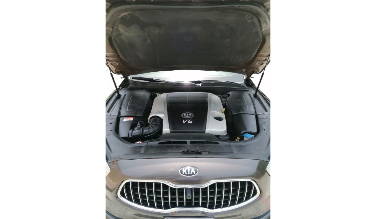 Kia Quoris V6 3.8L