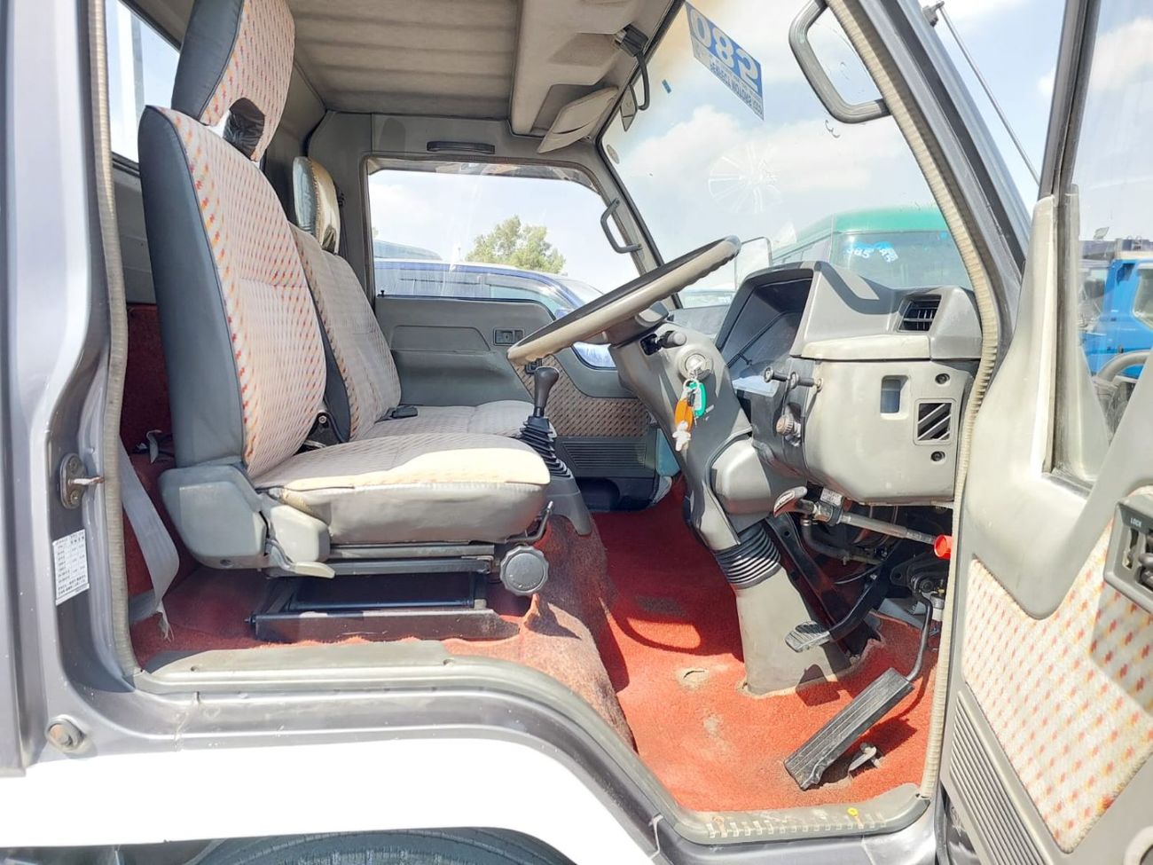 Mitsubishi Fuso Canter MITSUBISHI CANTER TRUCK RHD 1990 MODEL 3.9 L DIESEL MANUAL(PM40451)