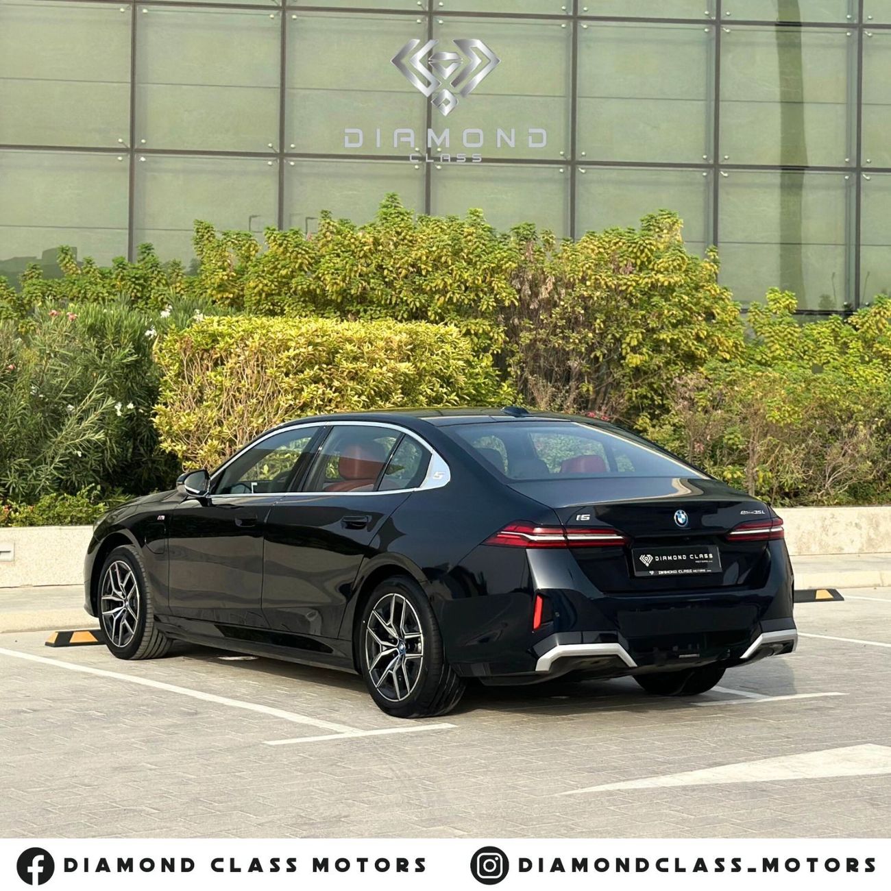 بي أم دبليو i5 BMW i5 eDrive 35L  567km Range M brand new