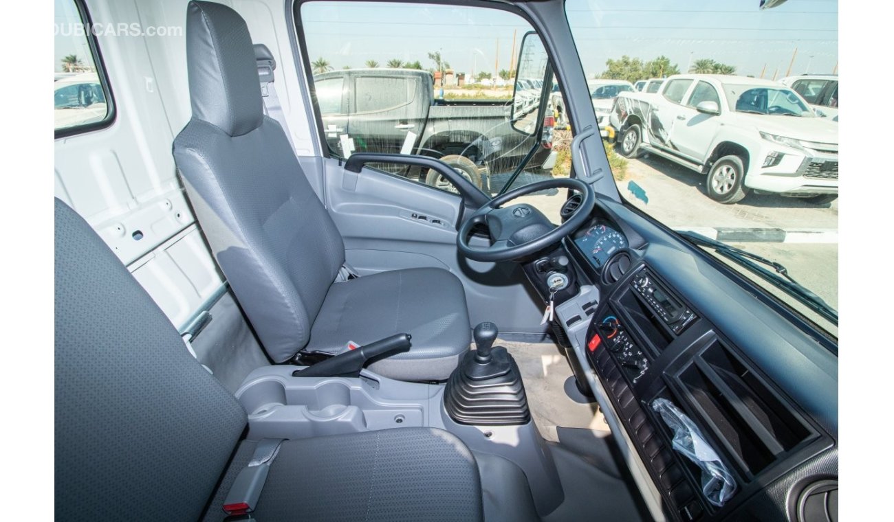 Hino 700 714 Chassis with Power Windows , CD Player and Bench Seats