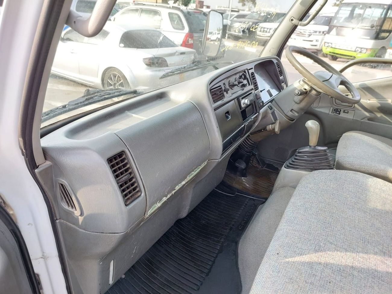 Mitsubishi Fuso Canter MITSUBISHI CANTER TRUCK RIGHT HAND DRIVE(PM30785)