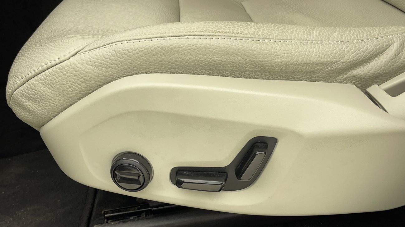 Volvo XC60 B5 CORE 2 | Zero Down Payment | Home Test Drive