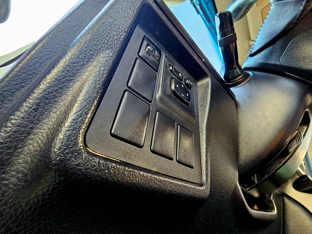 Toyota Prado TXL/ LEATHER SEATS/ DVD/ EXCELLENT CONDITION