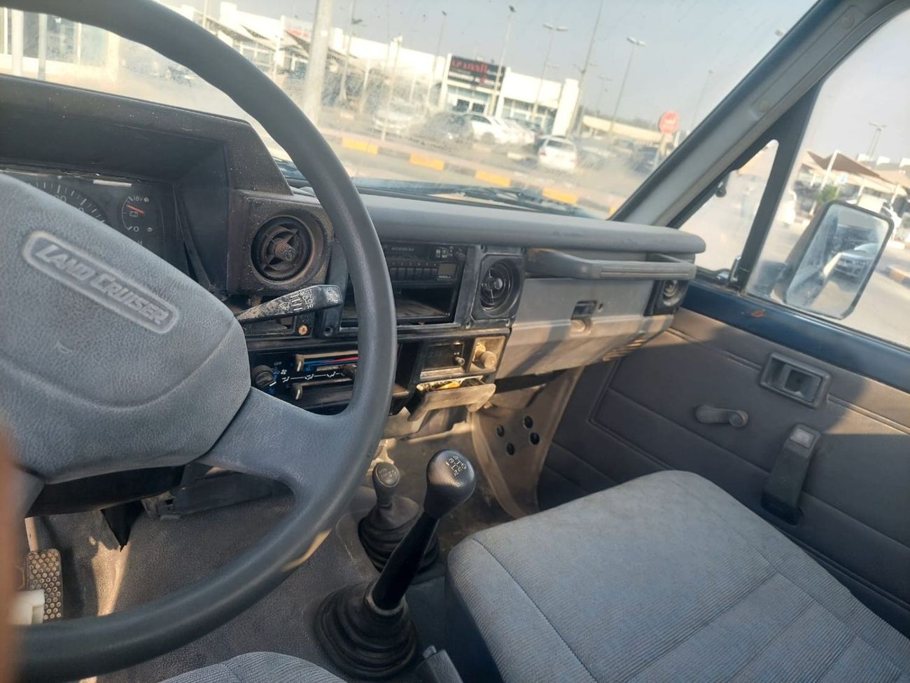 تويوتا لاند كروزر بيك آب SC 4.2L DIESEL 4WD MANUAL TRANSMISSION