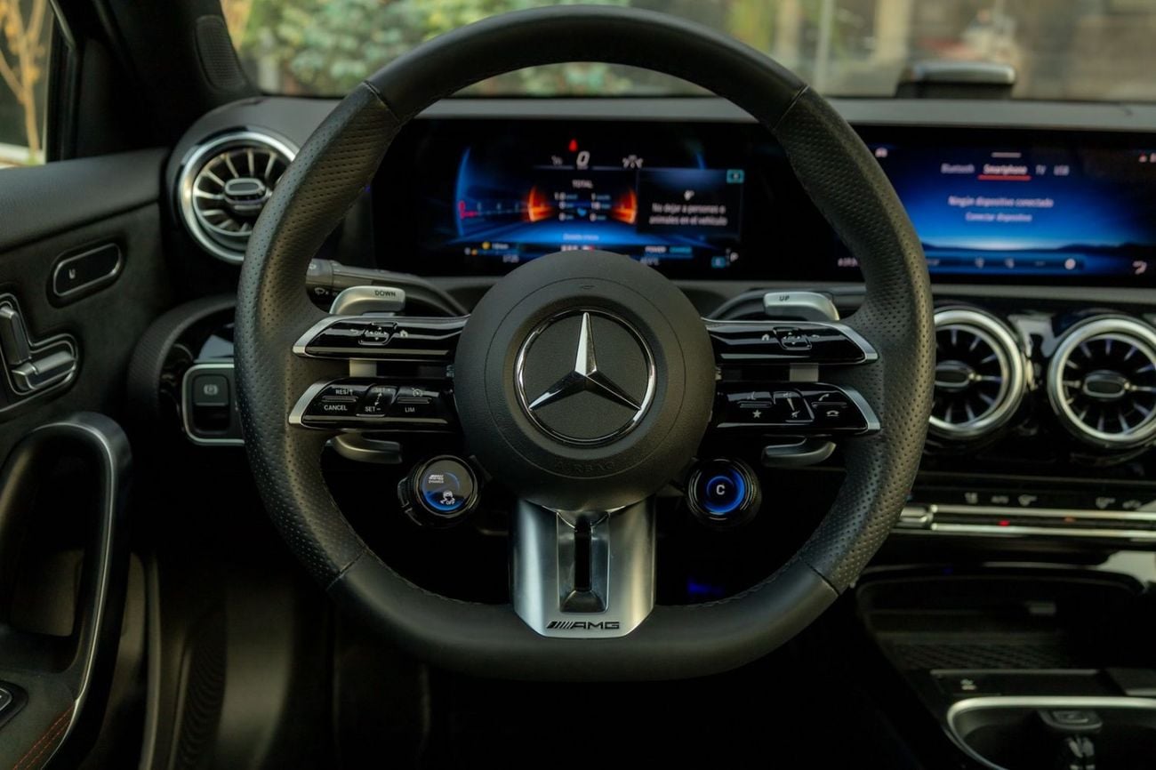 مرسيدس بنز A 35 AMG 4MATIC