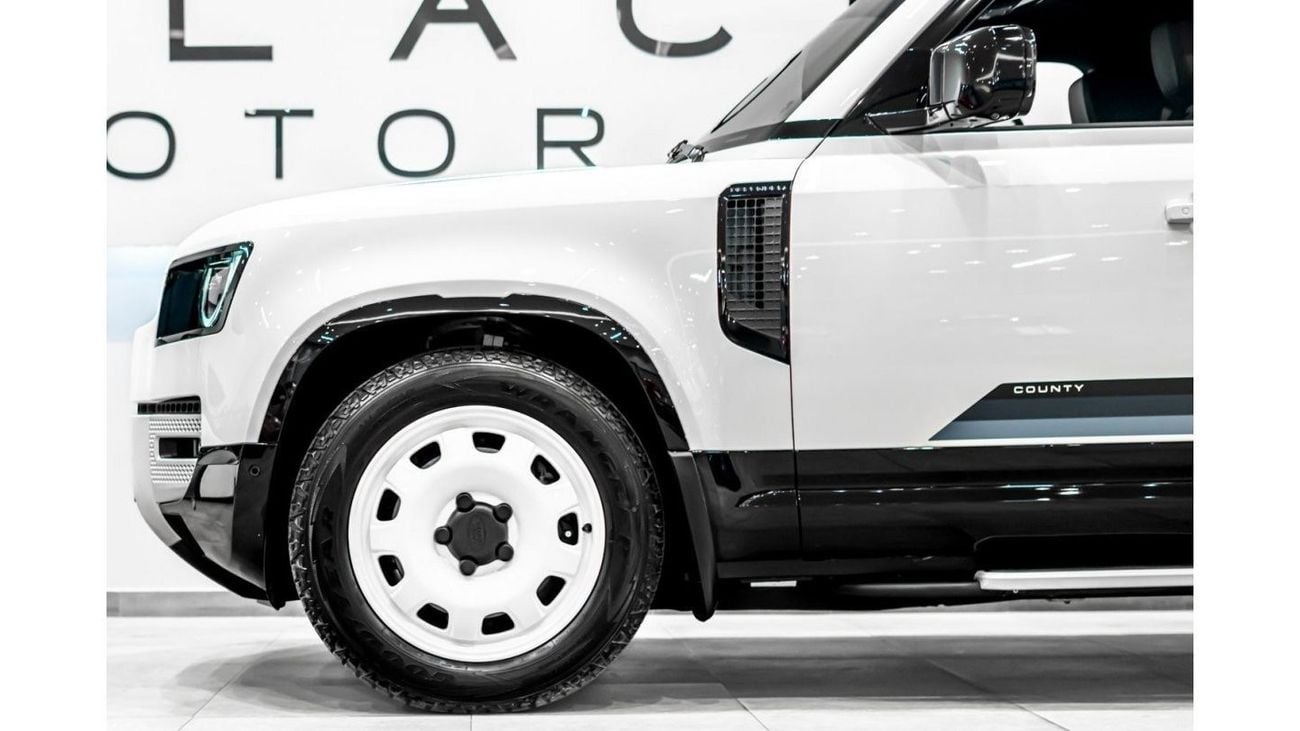 Land Rover Defender 2024 Land Rover Defender 110 P400 SE, 2028 Land Rover Edition, County Pack, Low KMs, GCC