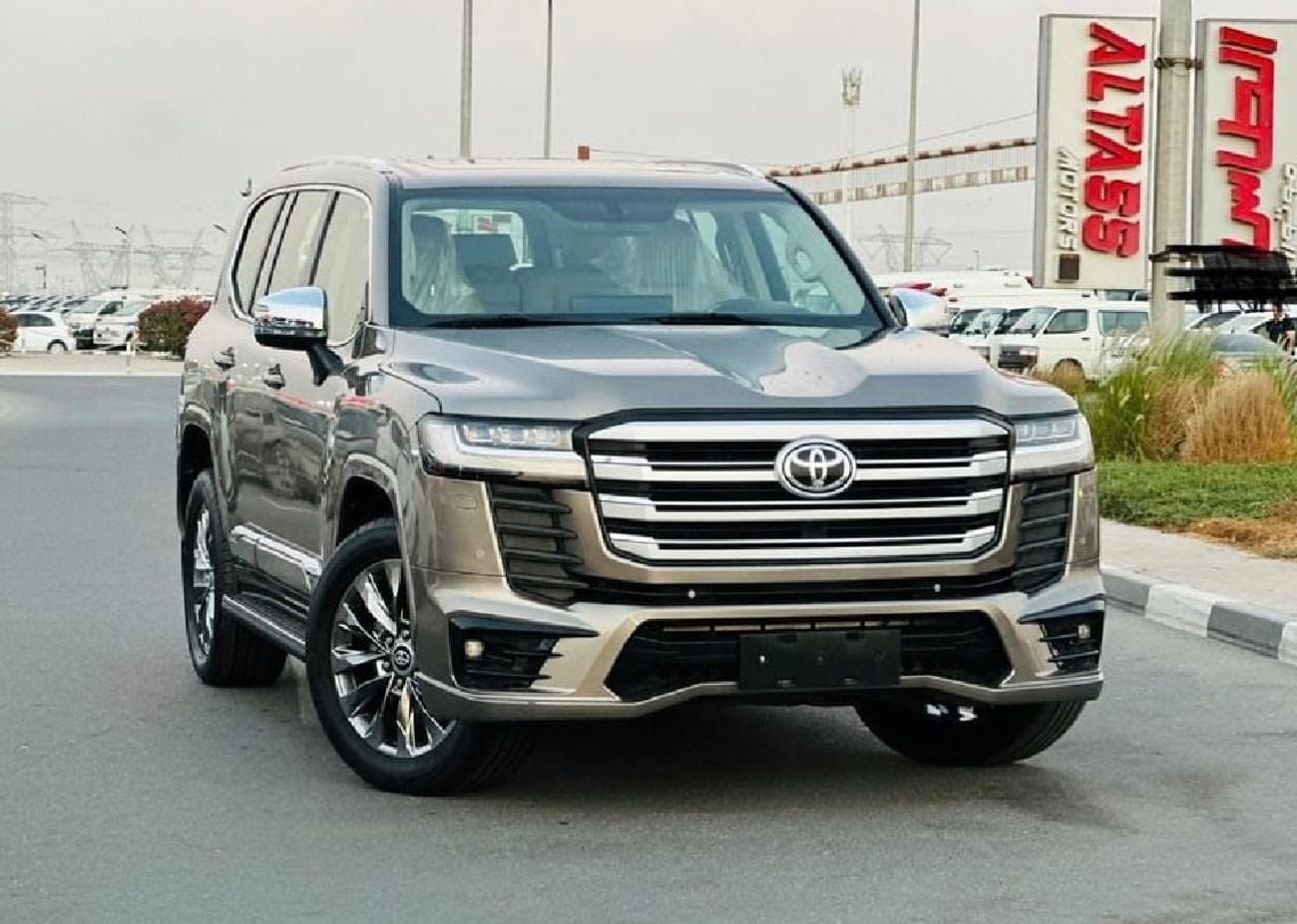 تويوتا لاند كروزر 2023 Model GXR V6 LC300 Full Option Car Very Clean And Perfect Condition