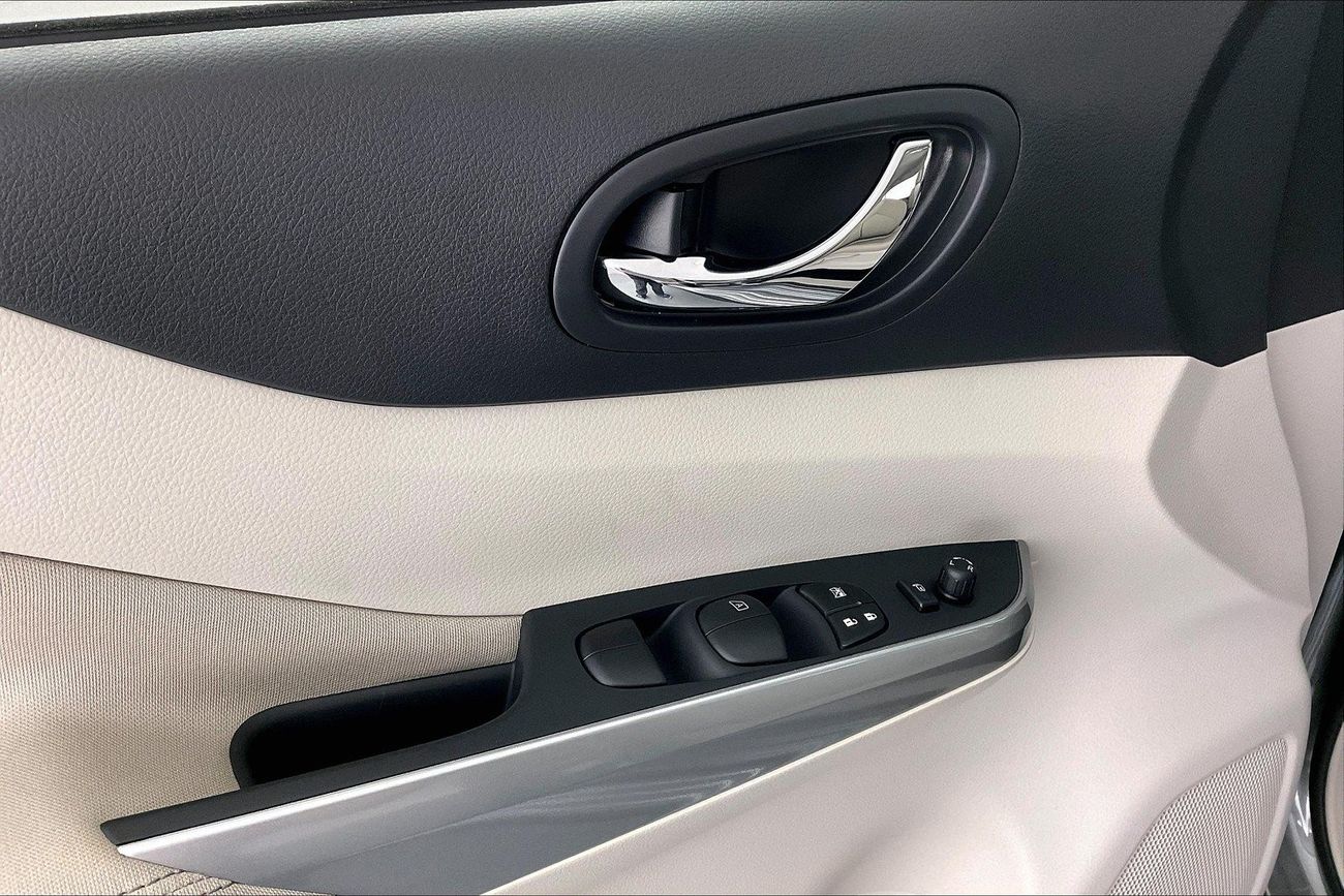 نيسان إكستيرا Titanium | ضمان مجاني لمدة عام | 0 دفعة أولى