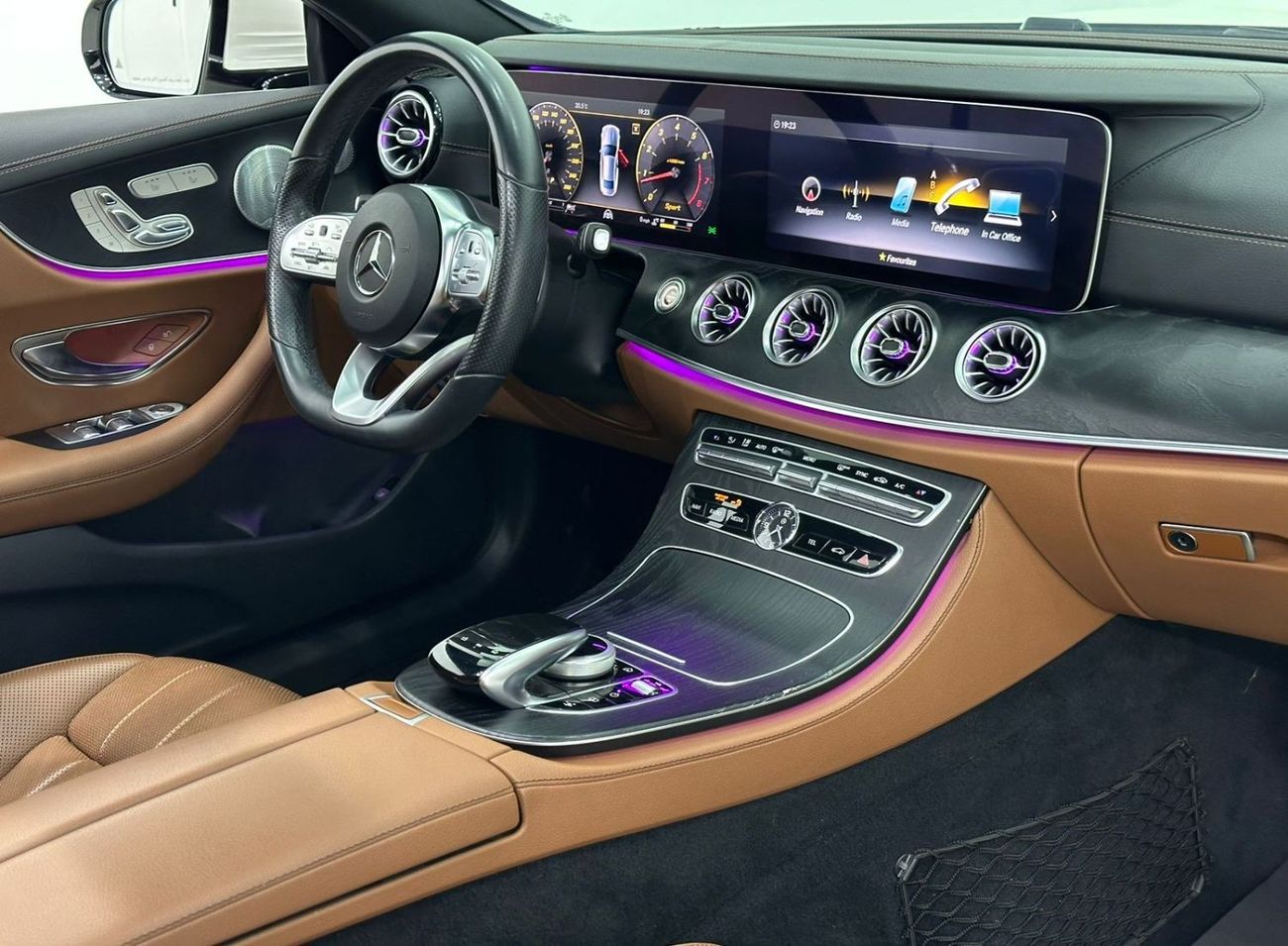 Mercedes Benz E300 2019 Mercedes Benz E300 AMG Coupe, Warranty, Full Mercedes Service History, Full Options, GCC