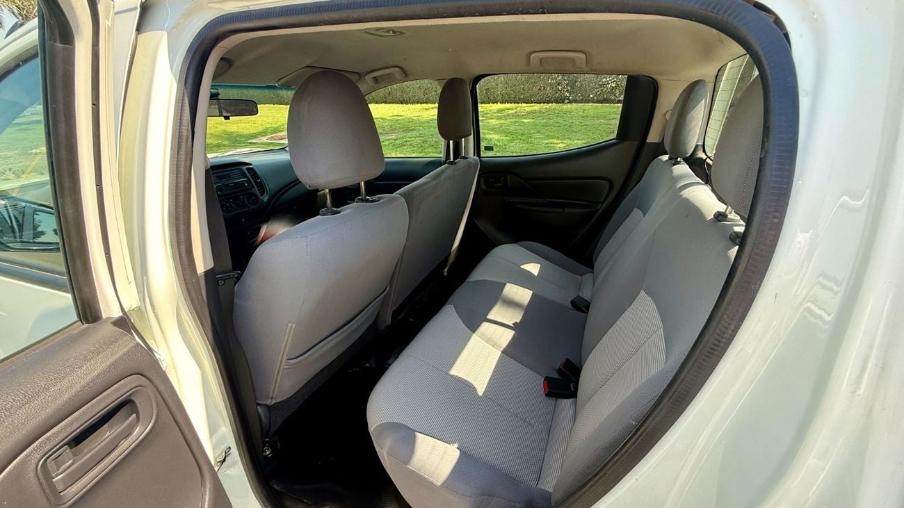 Mitsubishi L200 GL 2.4L (128 HP) Double Cab Utility