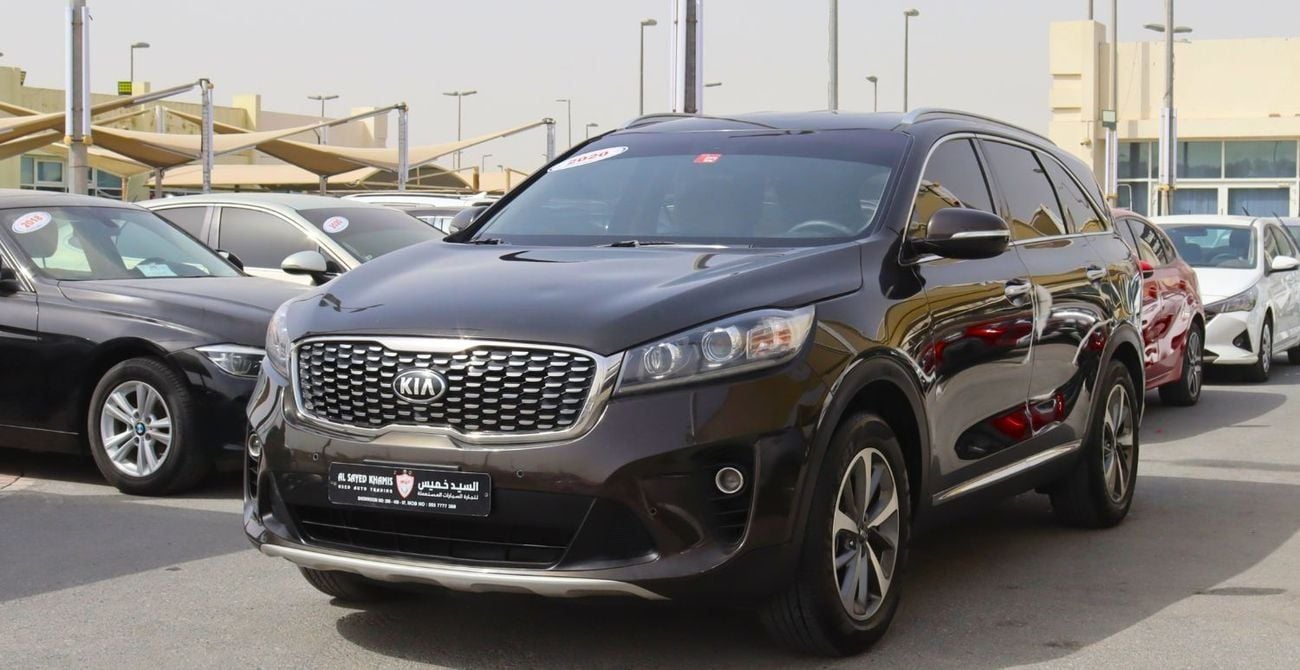 Kia Sorento Base 2.4L AWD Kia Sorento 2020 -GCC - Accident-free -120,000 km - 2.4L -7 seats -In Excellent condit