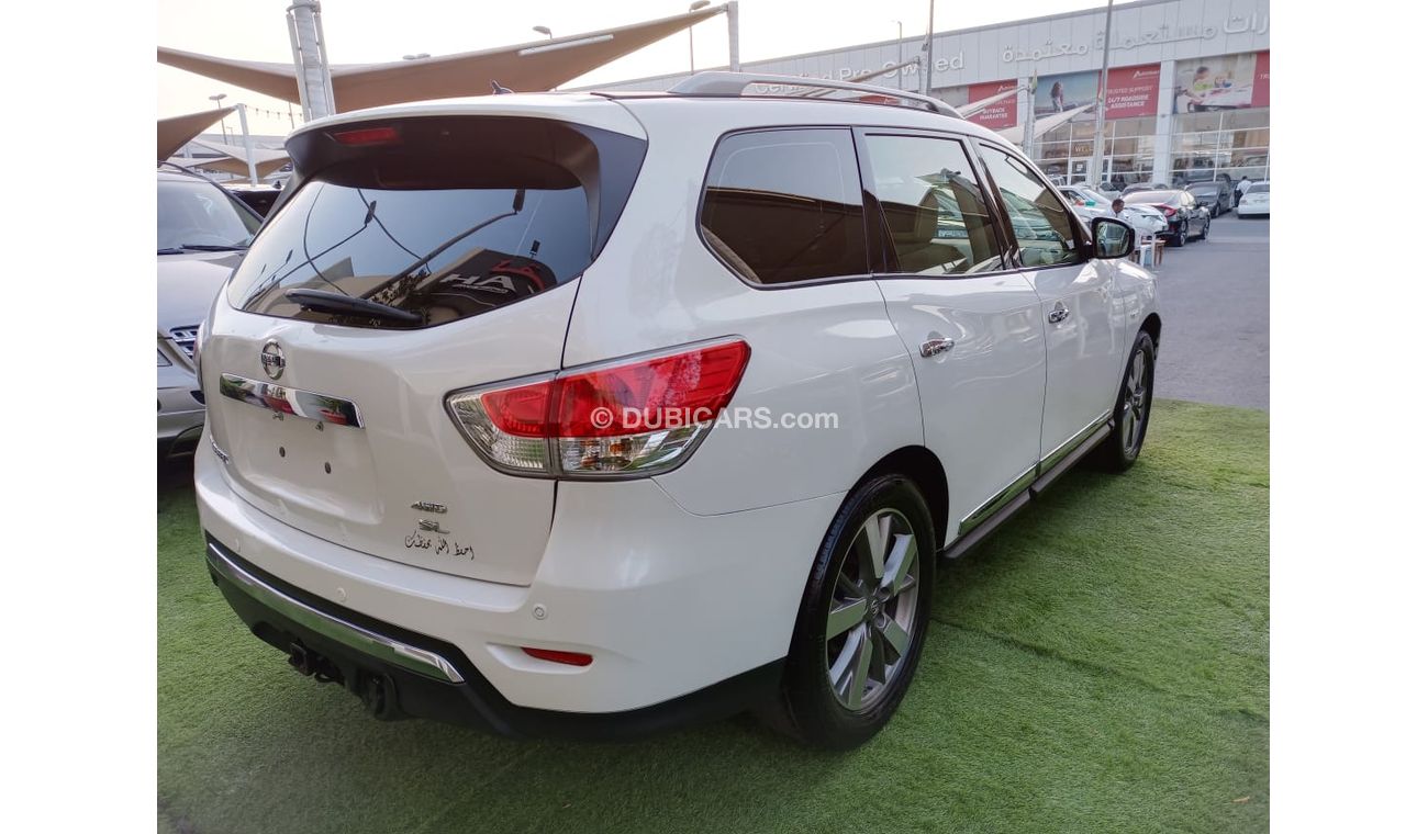 نيسان باثفايندر خليجى موديل 2013 صبغ وكالة بانوراما خمس كاميرات جلد مثبت بحالة ممتازة