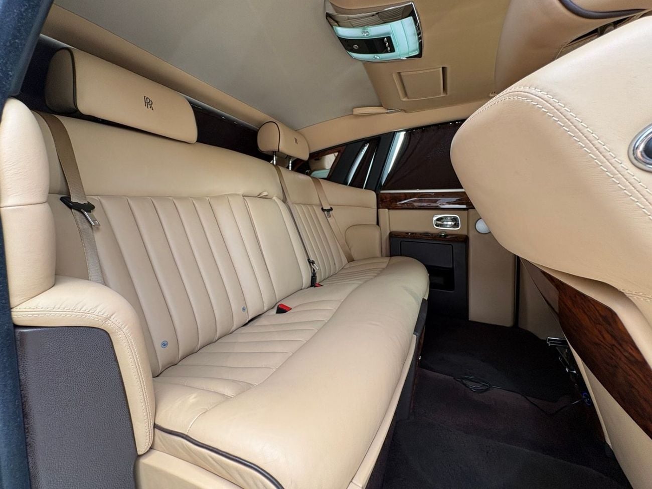 Rolls Royce Phantom STD ROLLS-ROYCE PHANTOM | 6.75L V12 | 2011 | FULL AGMC SERVICE HISTORY | GCC SPECS