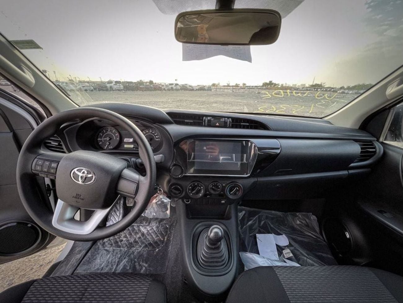 تويوتا هيلوكس GL 2.7L Double Cab Utility 4WD