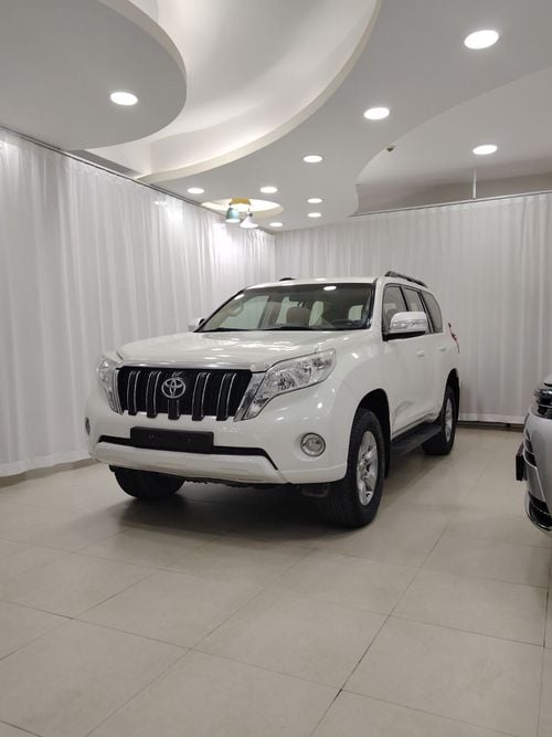 Toyota Prado GXR Toyota prado V6 GXR 2015 GCC