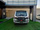 ميتسوبيشي باجيرو GLS / SUNROOF/ LEATHER / ORIGINAL PAINT/ LOW MILEAGE / SINGLE OWNER