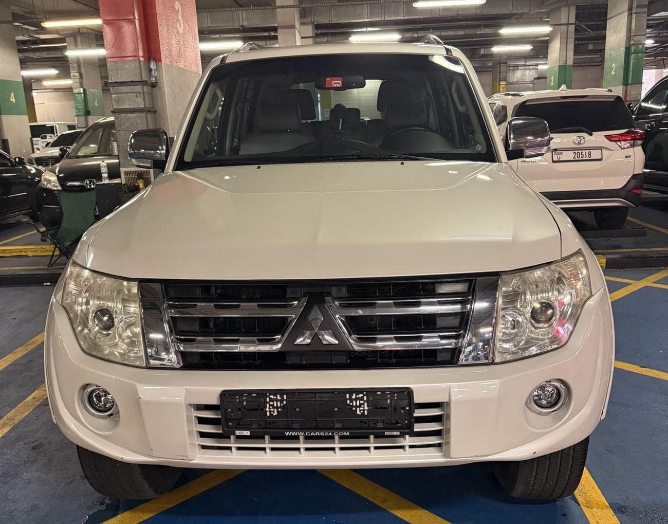 Mitsubishi Pajero GLS Mitsubishi Pajero / Shogun / Montero 2014 GCC specs