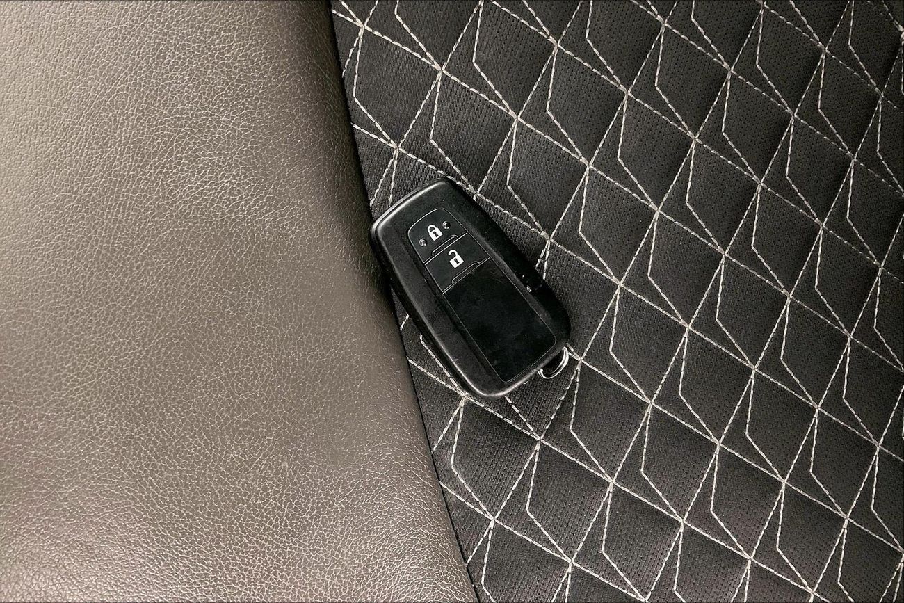 تويوتا CHR VX | شامل الضمان | 0 ﺪﻔﻋﺓ ﺃﻮﻟﻯ