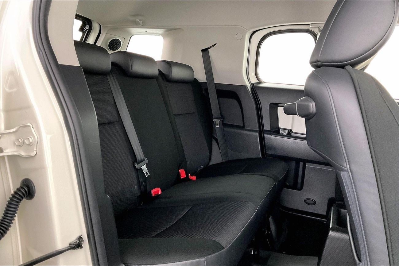 Toyota Camry SE| 1 year free warranty | Exclusive Eid offer