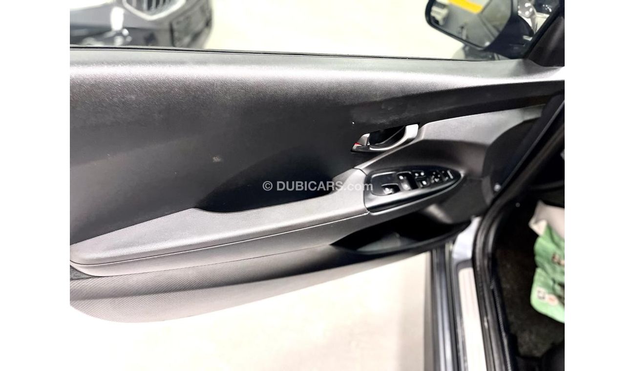 Hyundai Veloster Hyundai Veloster turbo s 2018 Perfect conditions original body paint