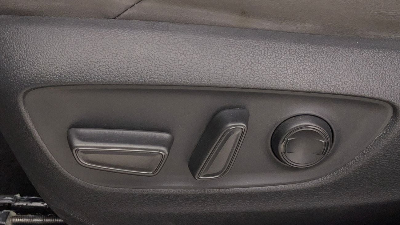 تويوتا راف ٤ ADVENTURE 2.5 | بدون دفعة مقدمة | اختبار القيادة في المنزل