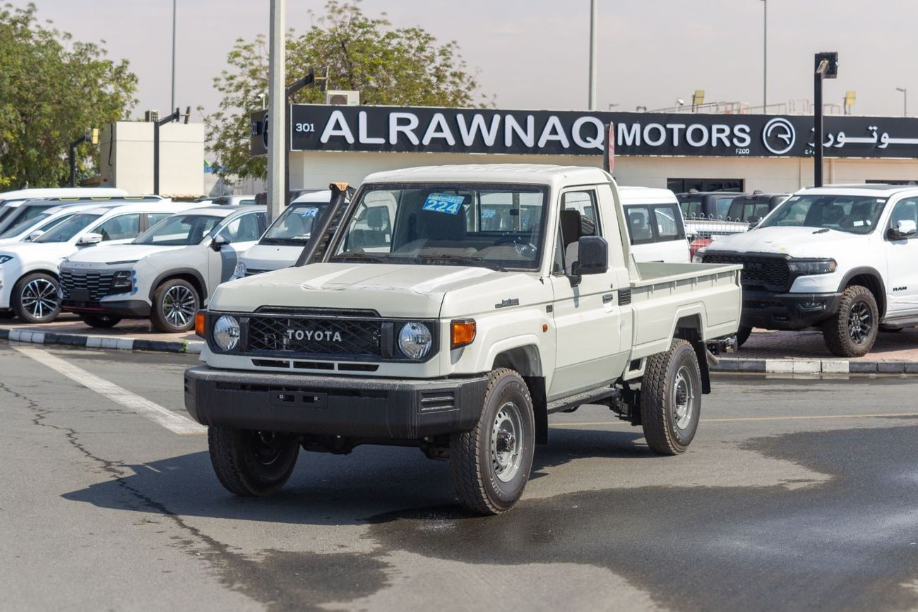تويوتا لاند كروزر بيك آب EXPORT ONLY - LC79 2.8L T/DSL STD-E (Diesel)