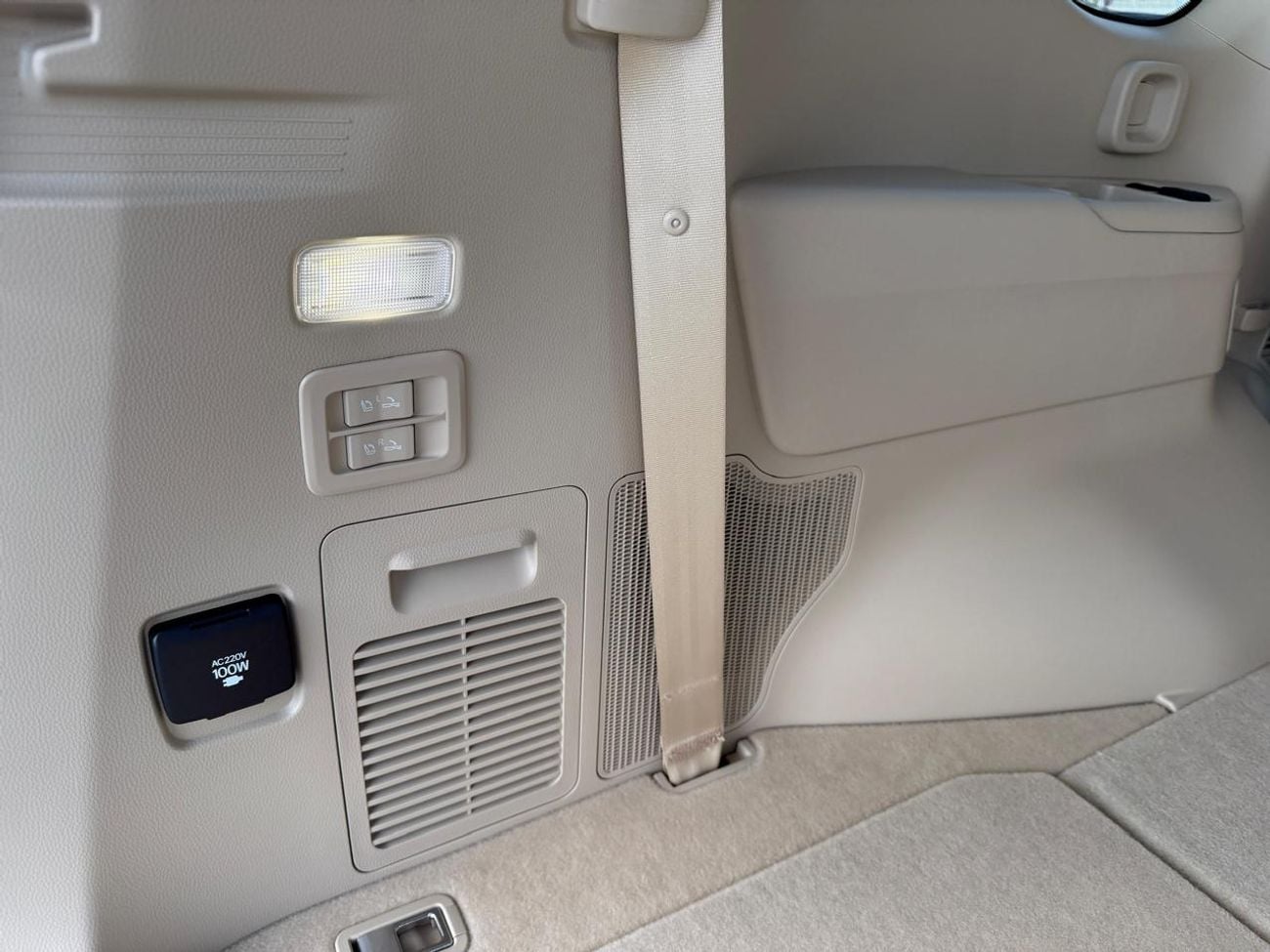 تويوتا لاند كروزر 2025 TOYOTA LAND CRUISER SAHARA 3.3L TT RHD